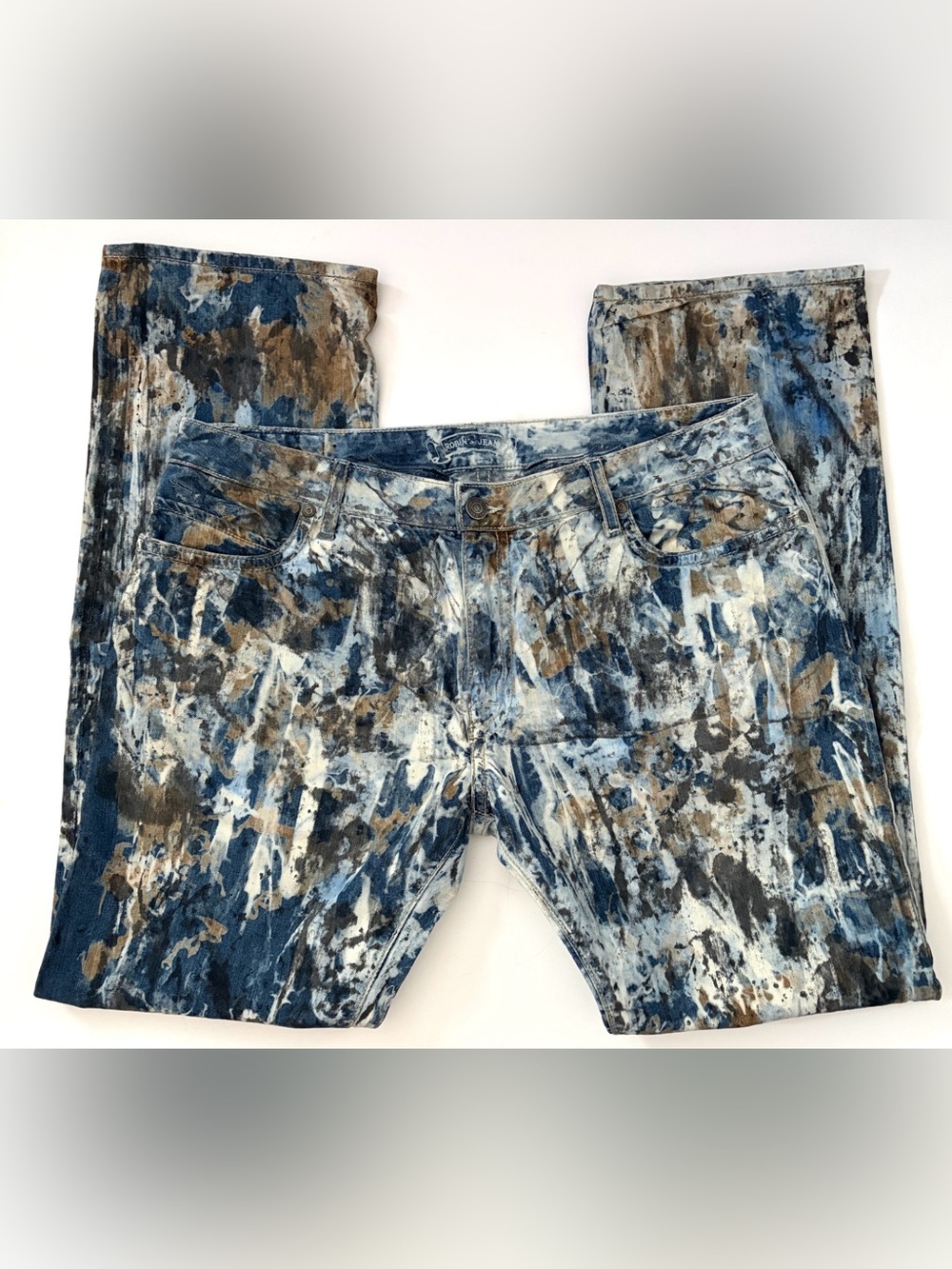 Robin’s Jean Denim Paint Splatter Print 
Sty#D547 1IND Marlon Straight Studs 42